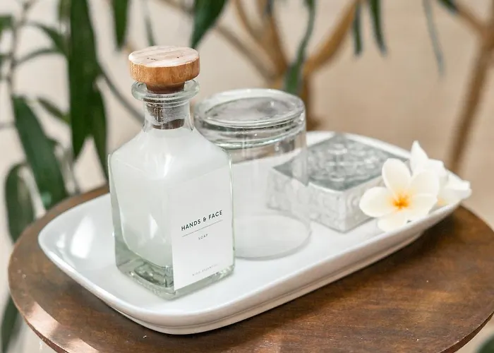 Nido Boutique Canggu ゲストハウス 4*